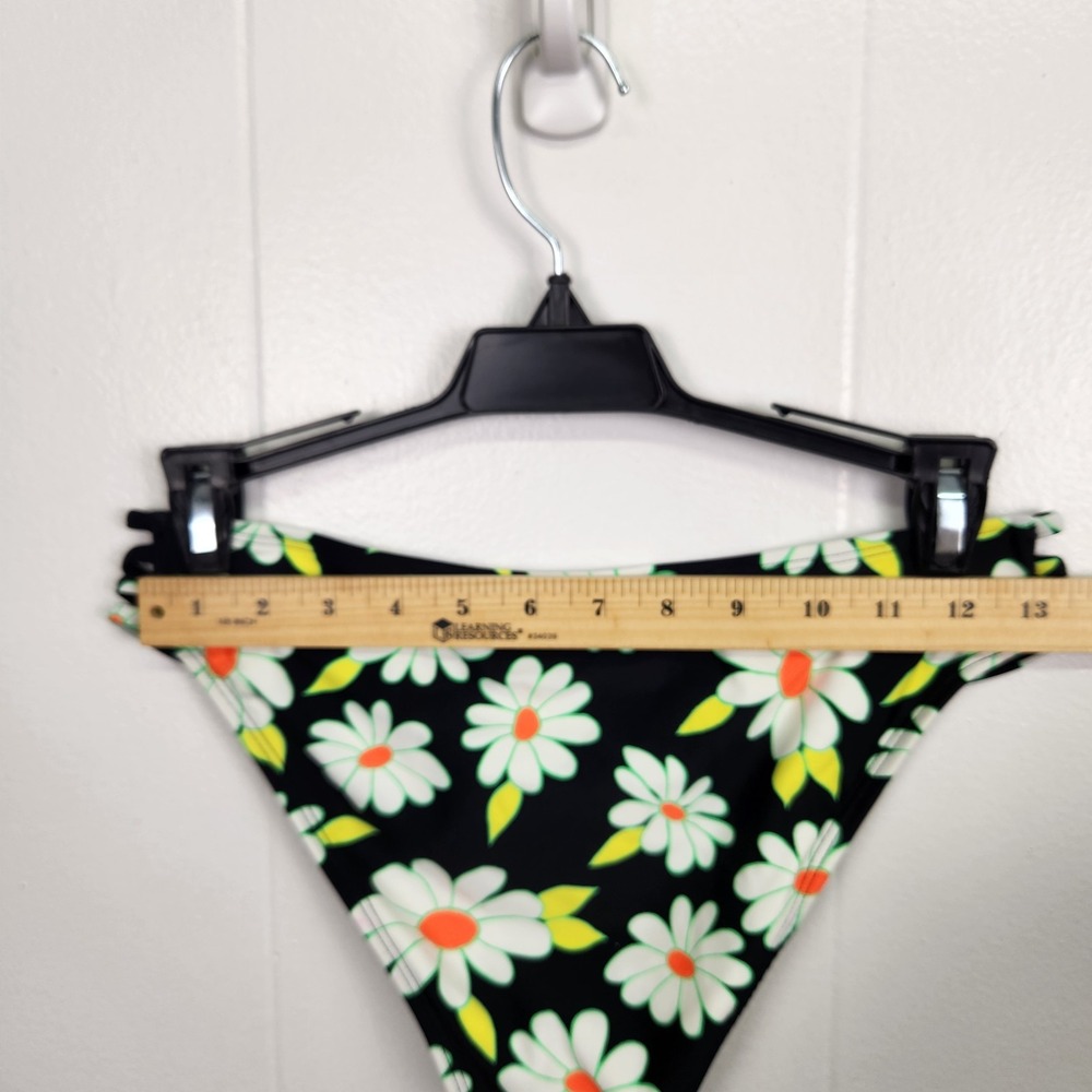 Salt + Cove Floral Bikini Bottom M Black Daisy Strappy Sides Swim NWT - Picture 4 of 5